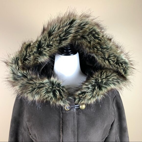 Pizazz Vegan Faux Fur  Hooded Winter Coat - Picture 2 of 15